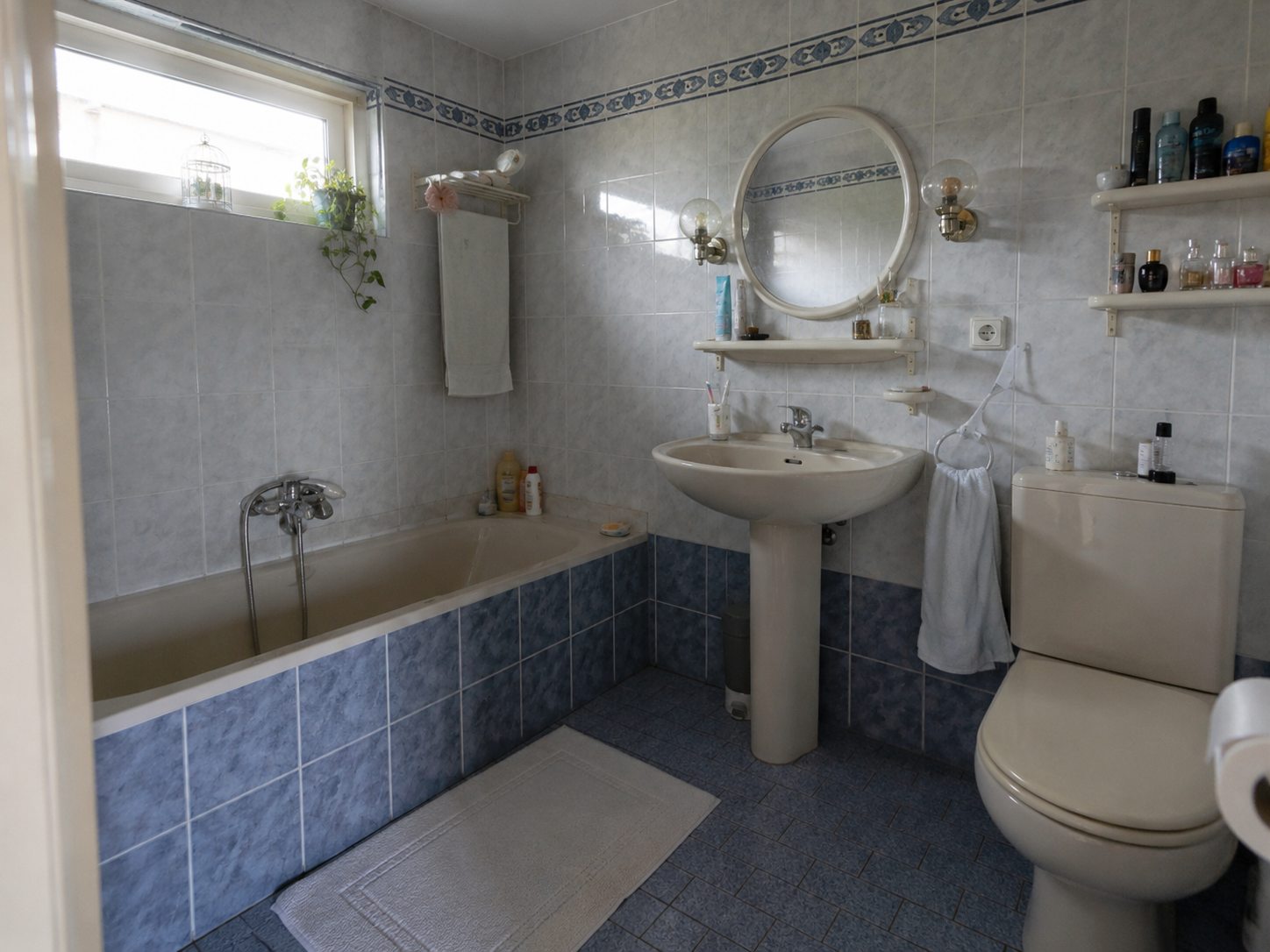 Compacte badkamer voor de renovatie